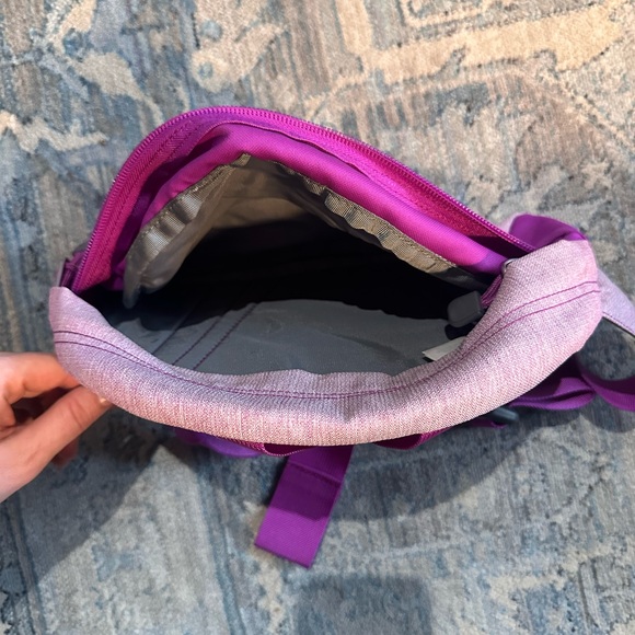 North Face belt bag/fanny pack - Picture 2 of 4